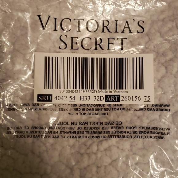 NWT Body by Victoria's Secret zebra print plunge bra. - Picture 6 of 9